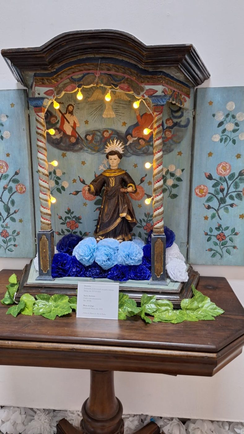 Trezena de Santo Antônio na Ufba tem exposição de 13 altares