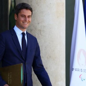 Presidente francês aceita demissão do primeiro-ministro Gabriel Attal