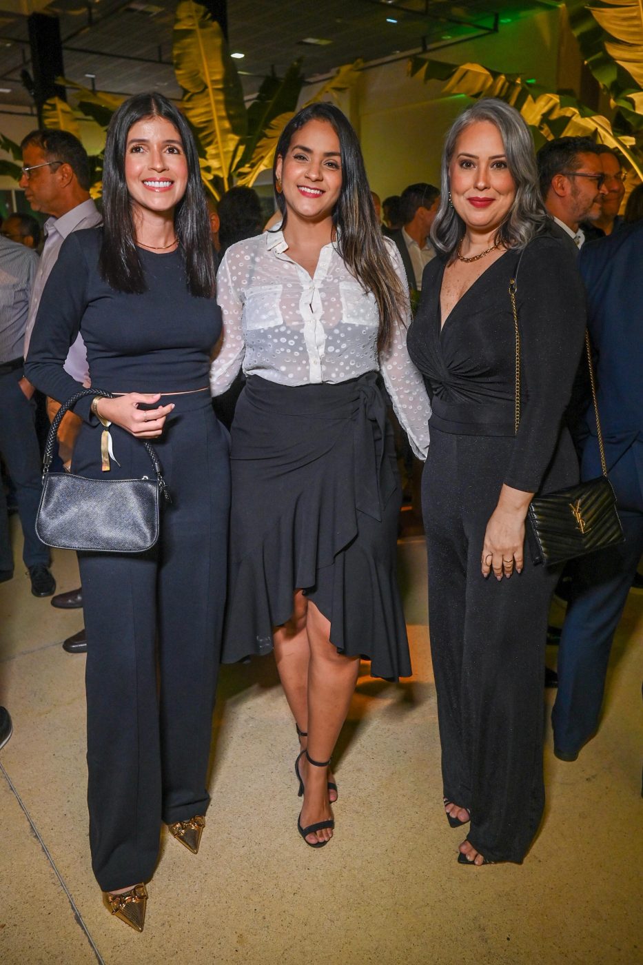 Lorena Lima, Emmyly Piñeiro e Carol Bezerra