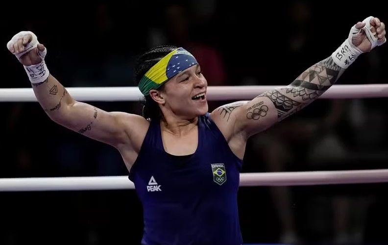 Bia Ferreira volta ao ringue olímpico pelas quartas de final do Boxe; veja programação desta quarta (31)