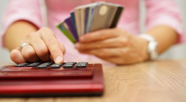 Portabilidade do saldo devedor do cartão de crédito começa a valer nesta segunda-feira (1°)