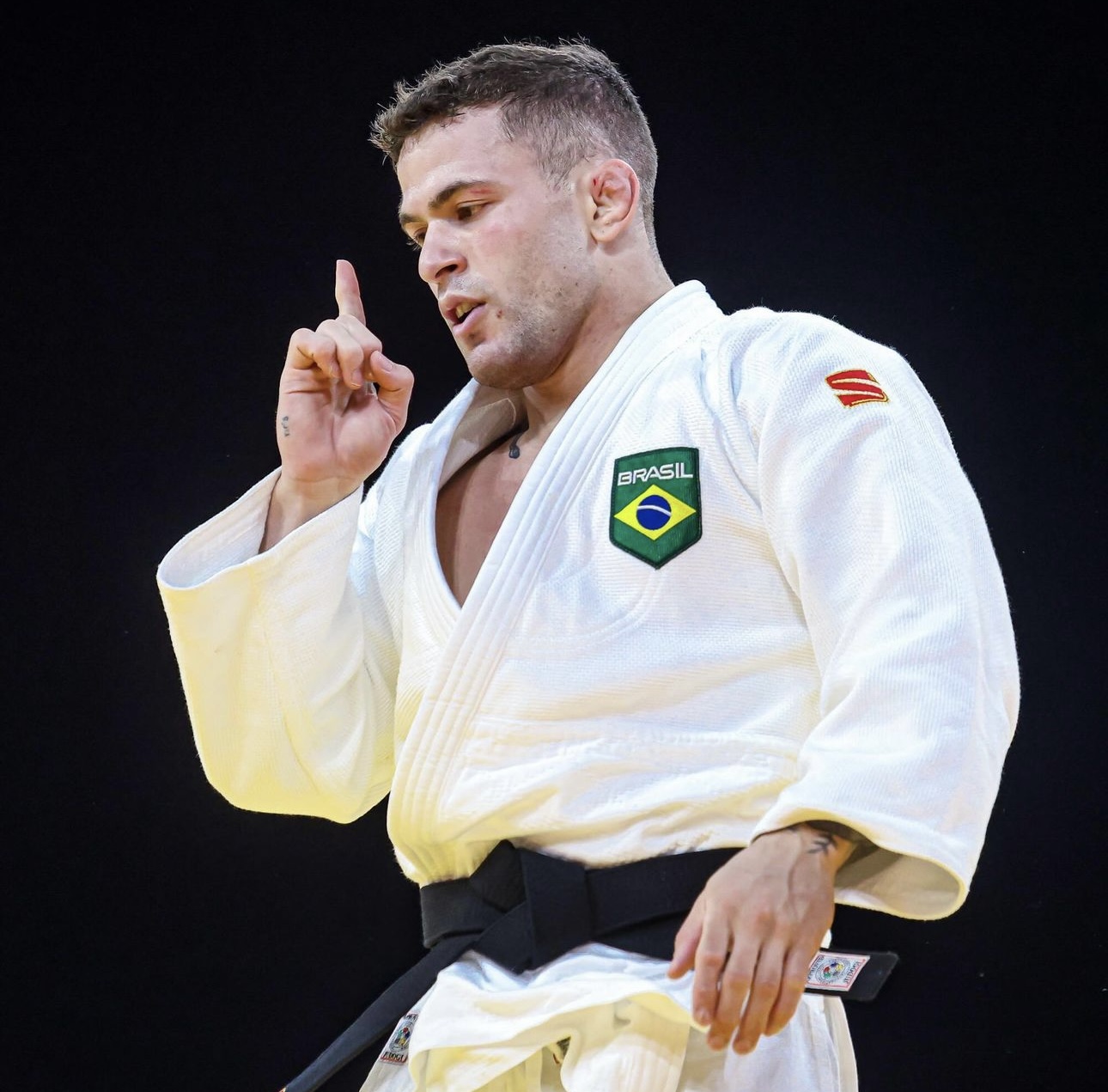 Prata no judô: Willian Lima conquista primeira medalha do Brasil em Paris