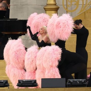 Lady Gaga ensaia para a cerimônia de abertura das Olimpíadas de Paris; veja imagens