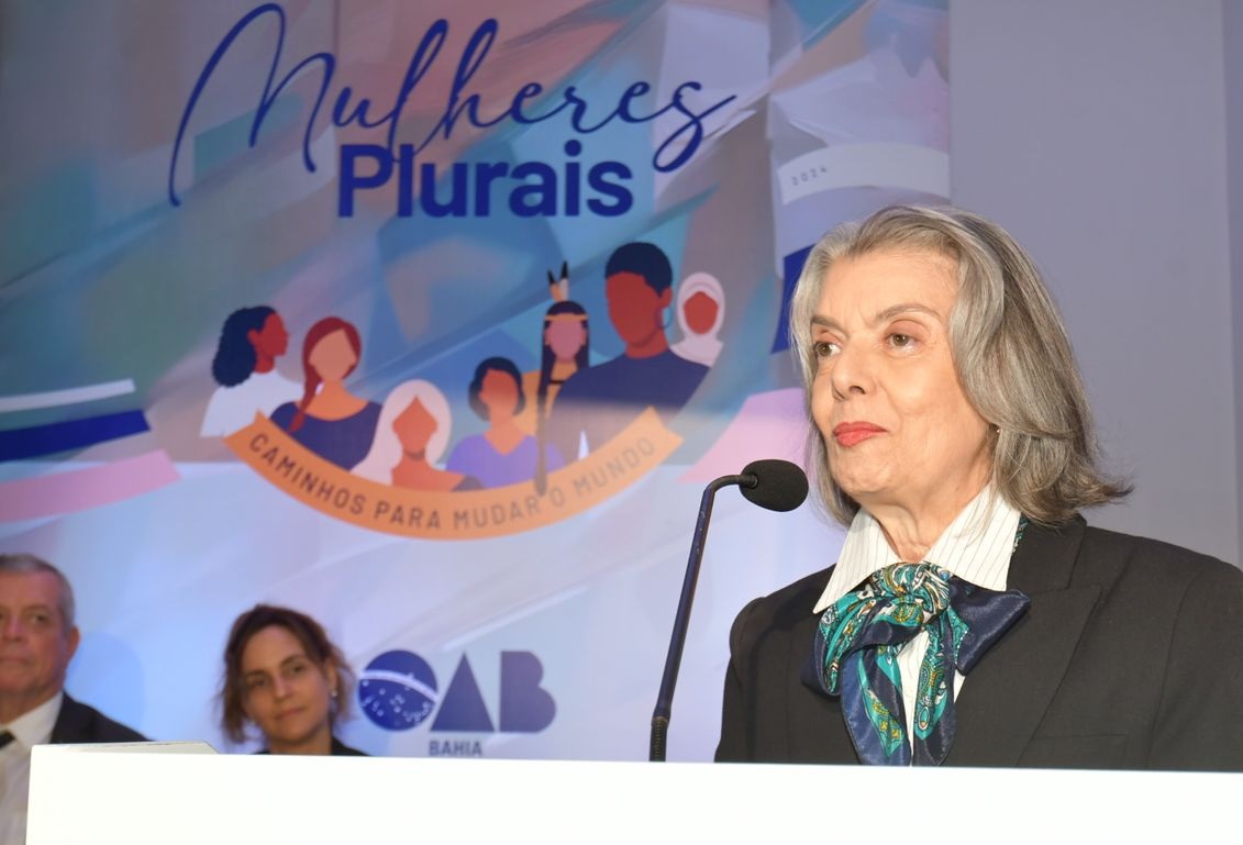 Em Salvador, ministra Cármen Lúcia, do STF, denuncia violência no Judiciário e cobra maior participação feminina
