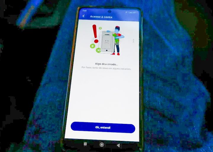 Aplicativos de bancos no Brasil ficam fora do ar após apagão cibernético global; entenda