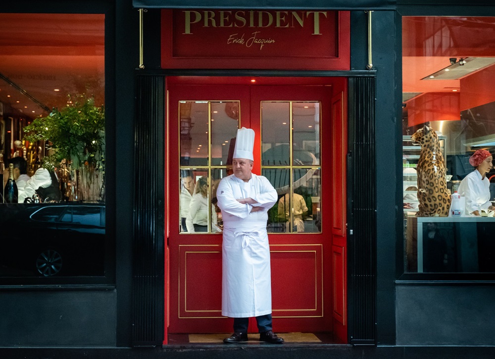 Na boca do fogão: Érick Jacquin diferencia relação do Brasil e França com a gastronomia: ‘não sentimos essa alegria’