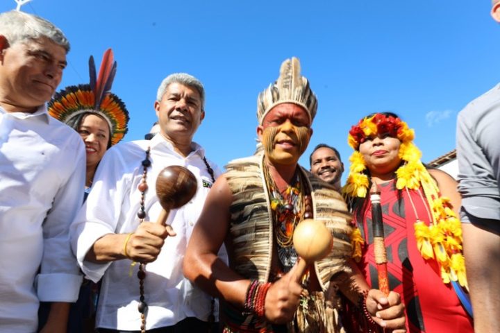 Importante destino turístico baiano, Santa Cruz Cabrália completa 191 anos de emancipação e recebe obras para melhorar a qualidade de vida no local