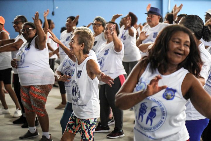 Celebração em Salvador leva alegria e acolhe idosos para festejar Dia dos Avós