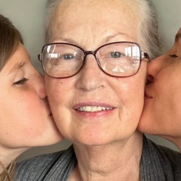 Após comemorar aniversário na Bahia, Gisele Bündchen lamenta saudade da mãe: “Te amo eternamente”