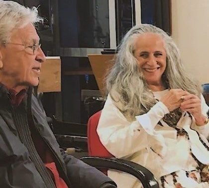 Em reta final de ensaios para turnê, Caetano Veloso e Maria Bethânia concedem entrevista especial; saiba mais