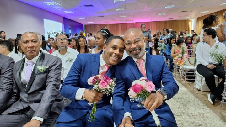 Ministério Público da Bahia realiza casamento civil coletivo LGBTQIAPN+ em Salvador. Veja fotos