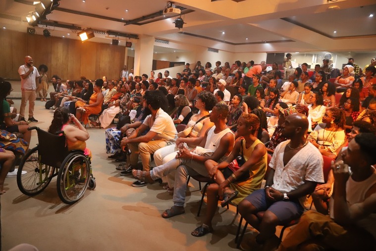 Bando de Teatro Olodum promove seminário sobre empreendedorismo e arte negra em Salvador