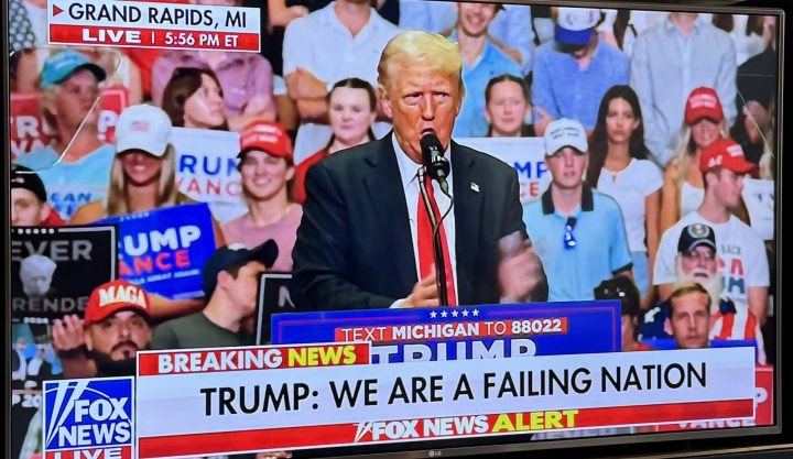 Donald Trump faz primeiro comício após atentado nos EUA