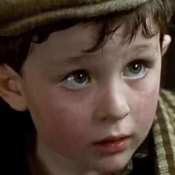 27 anos depois, garoto irlandês de ‘Titanic’ fatura com apenas uma frase no filme