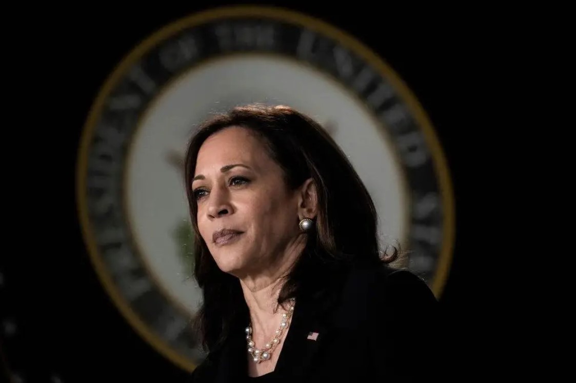 Kamala cresce em pesquisas e se torna opção mais viável contra Trump