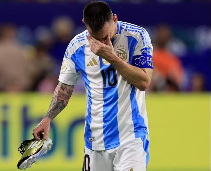 Messi cai no choro após se machucar e ser substituído na final da Copa América