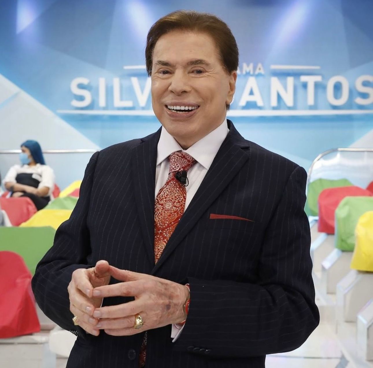 Silvio Santos tem alta hospitalar após ser internado com H1N1