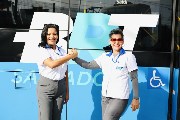 BRT Salvador passa a ter mulheres no quadro de motoristas do sistema