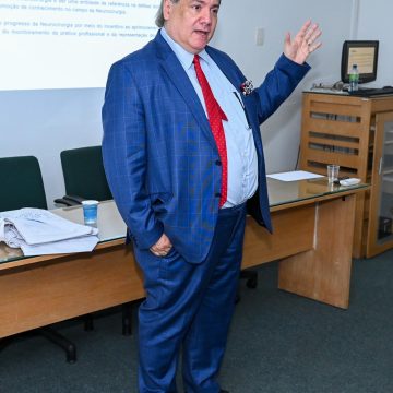 Giro de fotos: encontro da Sociedade de Neurocirurgia da Bahia reúne médicos em Salvador