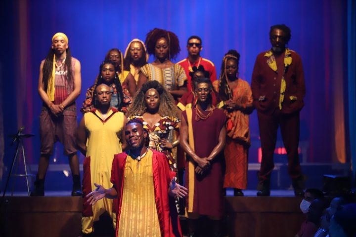 Com participação de Lázaro Ramos, Bando de Teatro Olodum promove festival de arte negra em Salvador