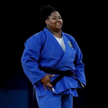 Bia Souza vai à semifinal do Judô e está a uma vitória da medalha em Paris-2024