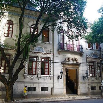 Exposição no MAB reúne obras de jovens autistas inspiradas na Bahia