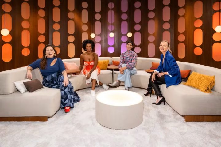 Rita Batista, Bela Gil, Eliana e Tati Machado aparecem juntas pela 1ª vez em novo cenário do ‘Saia Justa’