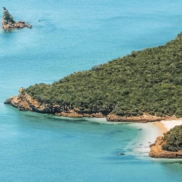 É Verão na Europa: Conheça as melhores praias de Lisboa para curtir dias de descanso e lazer