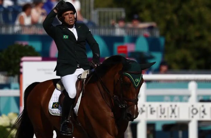 Paris-2024: Stephen Barcha e Rodrigo Pessoa conquistam vaga para final do hipismo