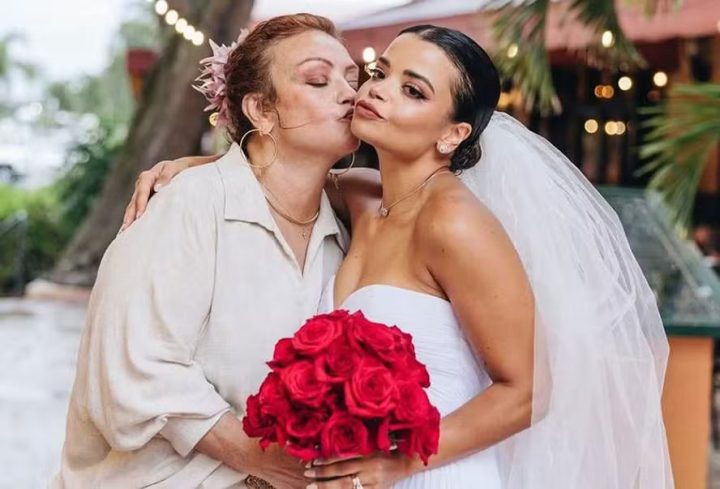 Irmã de Ivete Sangalo mostra fotos do casamento da filha, a também cantora Camila Nunes