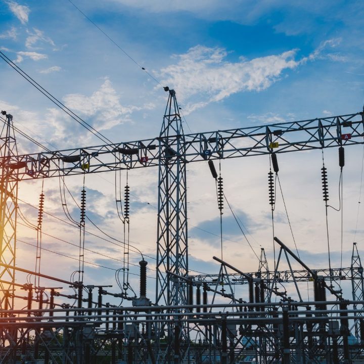 Moradores relatam falta de luz em bairros de Salvador