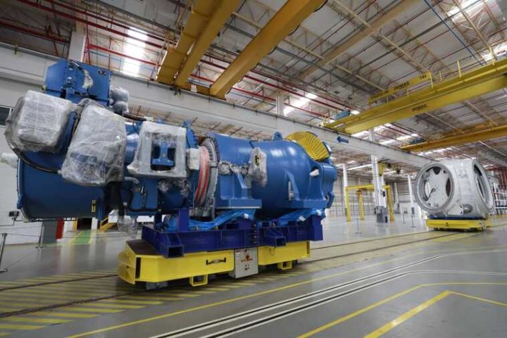 Com investimento de R$ 100 milhões, fábrica chinesa de turbinas eólicas é inaugurada na Bahia