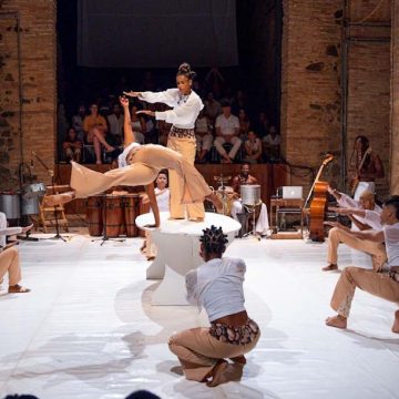 Grupo de Dança da UFBA leva espetáculo ‘Ancestralidade em Movimento’ à Sala do Coro