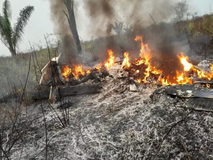 Avião de pequeno porte cai e deixa 5 mortos em Apiacás, em Mato Grosso