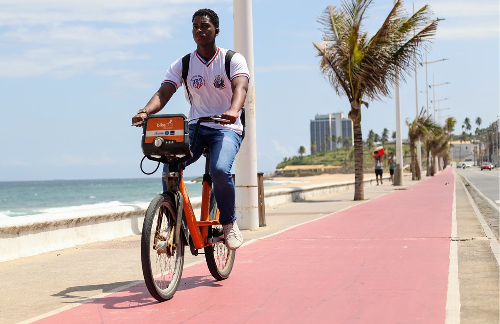 Mais de 48 mil pessoas usam a bicicleta como meio de transporte em Salvador