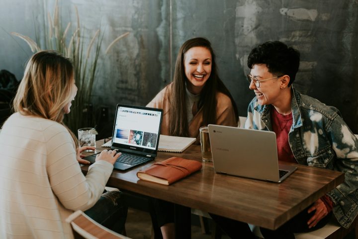 Temporada de trainee tem vagas com salários de até R$ 8.800