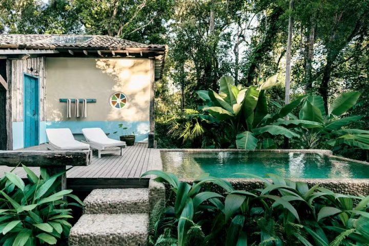 Casa sustentável com madeiras raras é desmontada em Minas e reconstruída na Bahia. Veja fotos