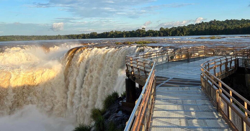 Passarela das Cataratas do Iguaçu é reaberta no lado argentino após nove meses