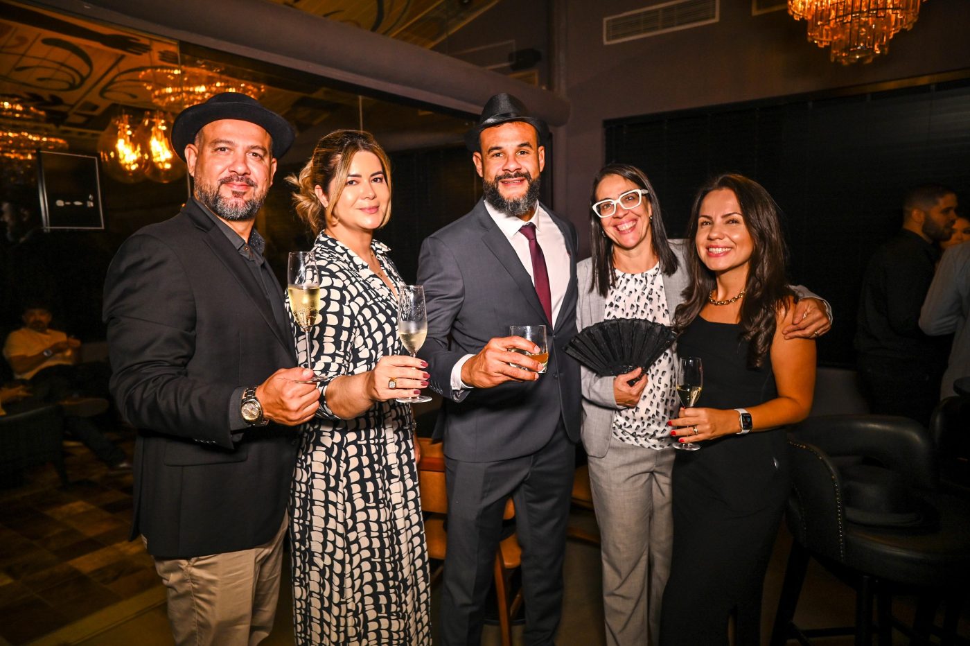 Alan, Débora Fontes, Fabio Carvalho, Thaís Nascimento e Alais da Silva