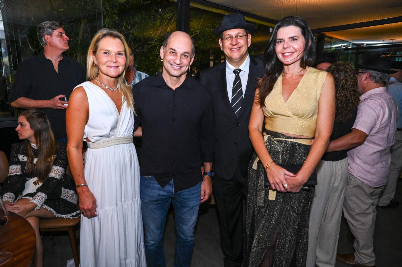 Priscila Wiederkehr, Luis Rogério Duarte, José Azevedo e Vivi Rabelo