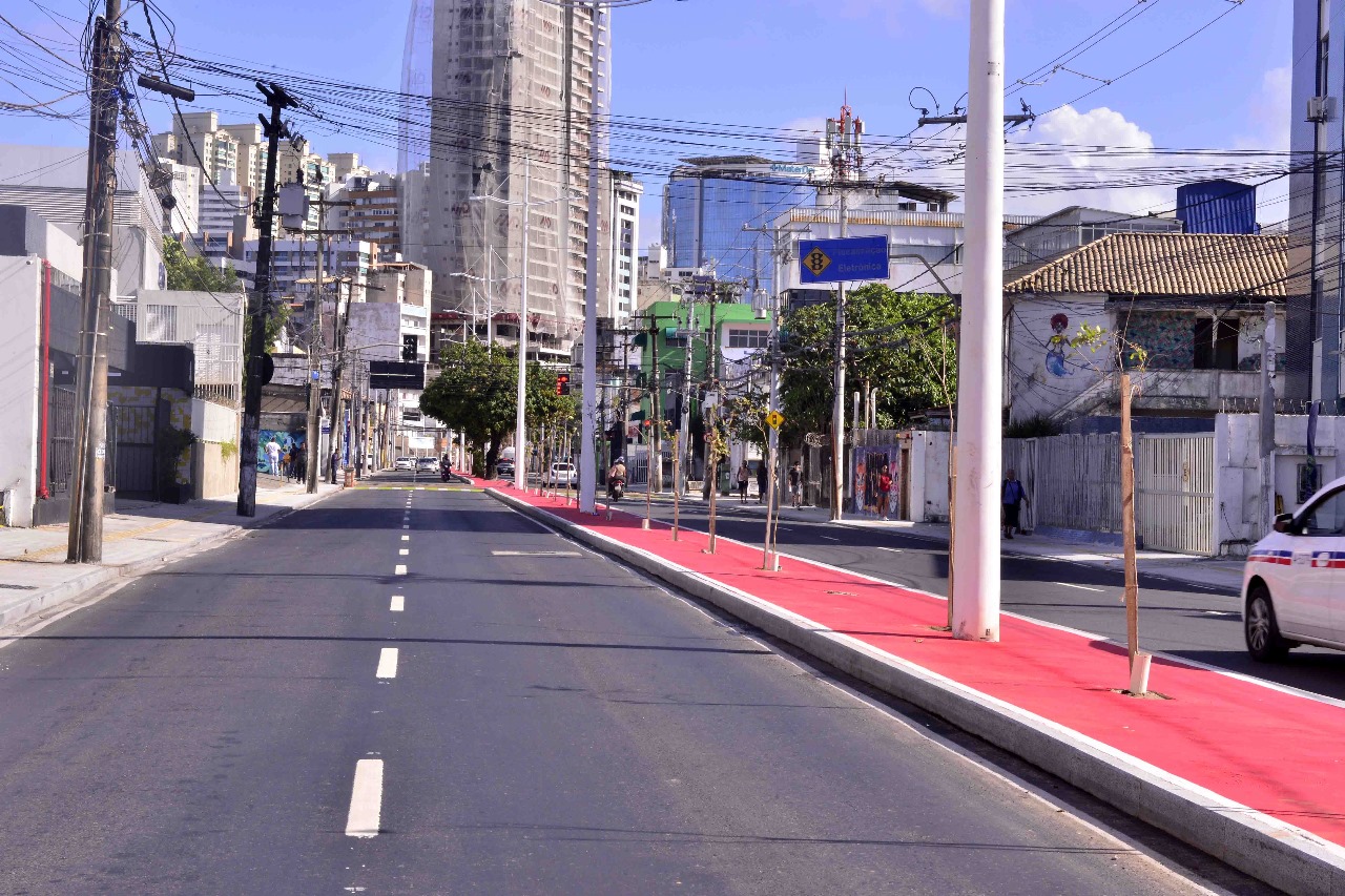 Rio Vermelho: Rua Conselheiro Pedro Luiz é entregue após requalificação