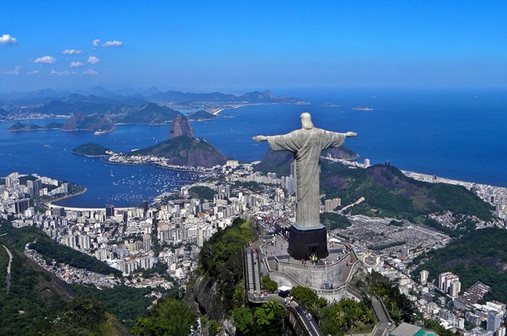 Helicópteros de turismo não podem mais voar perto do Cristo Redentor e do Pão de Açúcar