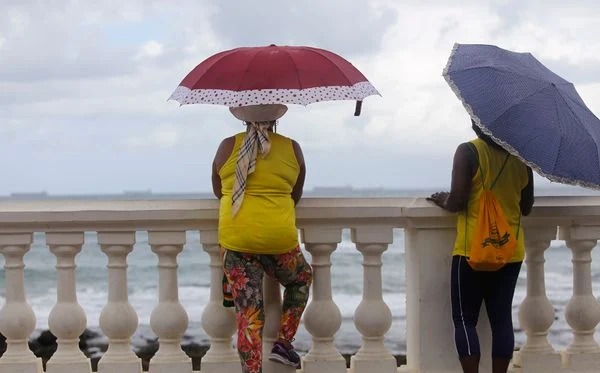 Confira a previsão do tempo para Salvador no fim de semana do Dia dos Pais