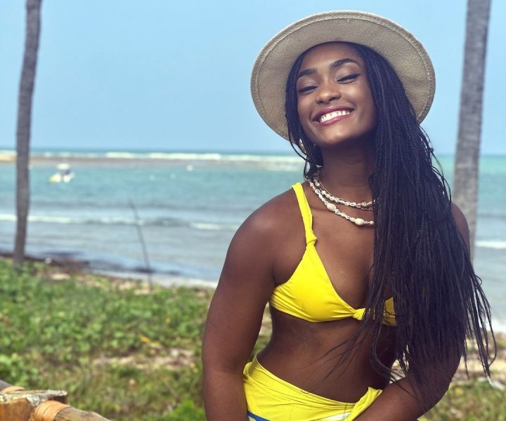 Erika Januza abre álbum de fotos na Bahia: ‘Lugar maravilhoso’