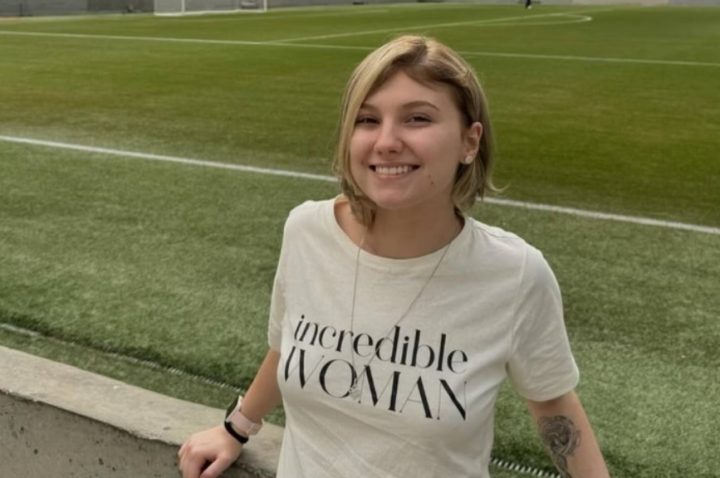 Grávida e com câncer terminal, Isabel Veloso faz exercícios para gestantes