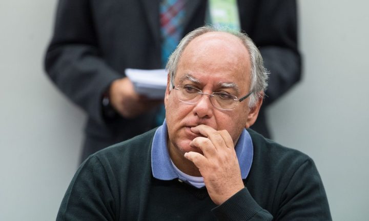 Renato Duque, ex-diretor da Petrobras, é preso no Rio de Janeiro