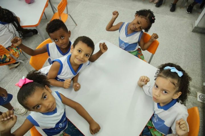 Salvador supera média nacional no acesso de crianças à creche e pré-escola