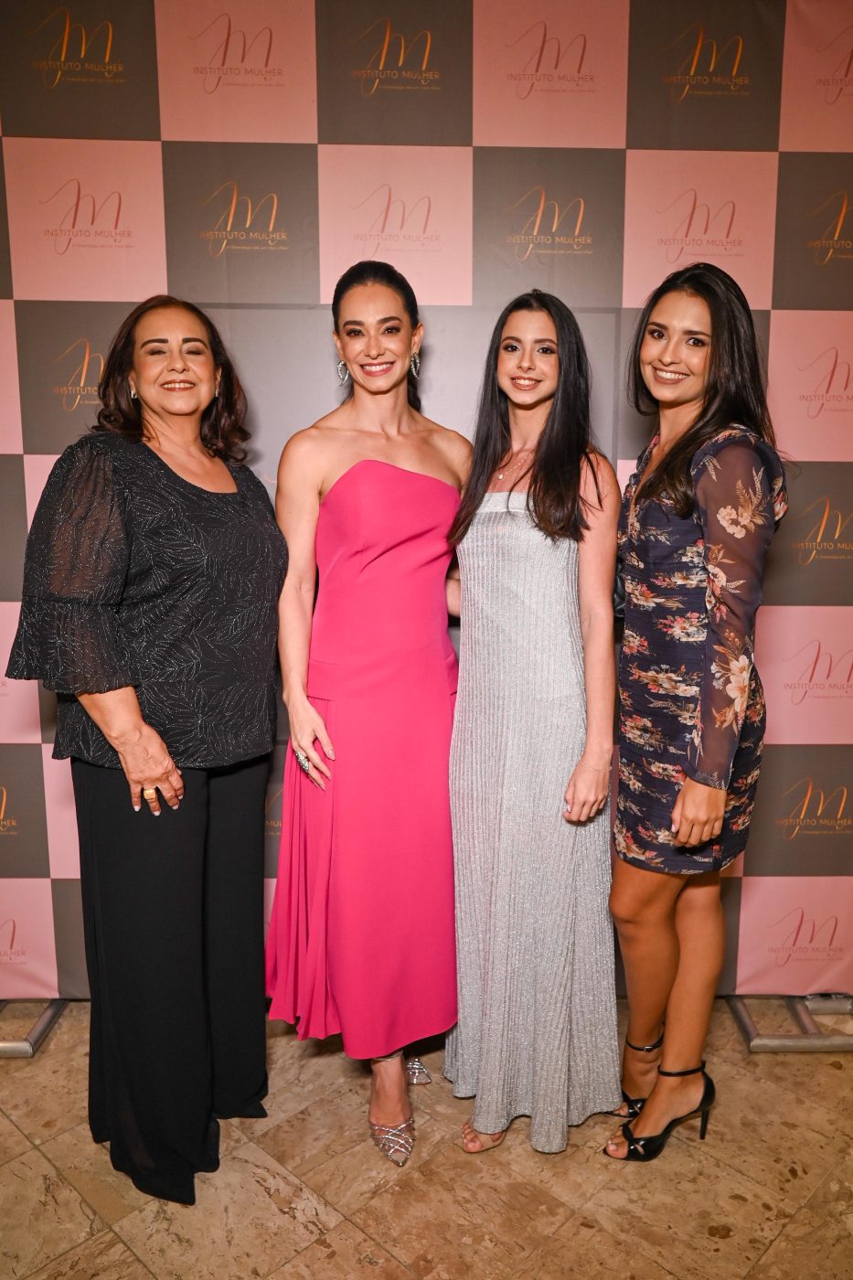 Nilceia, Fernanda, Maria Luíza Medeiros e Giulia Bastos