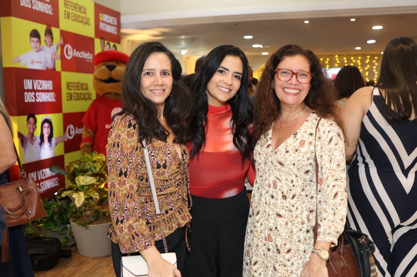 Mayra Carvalho, Camila Batista e Dani Martins