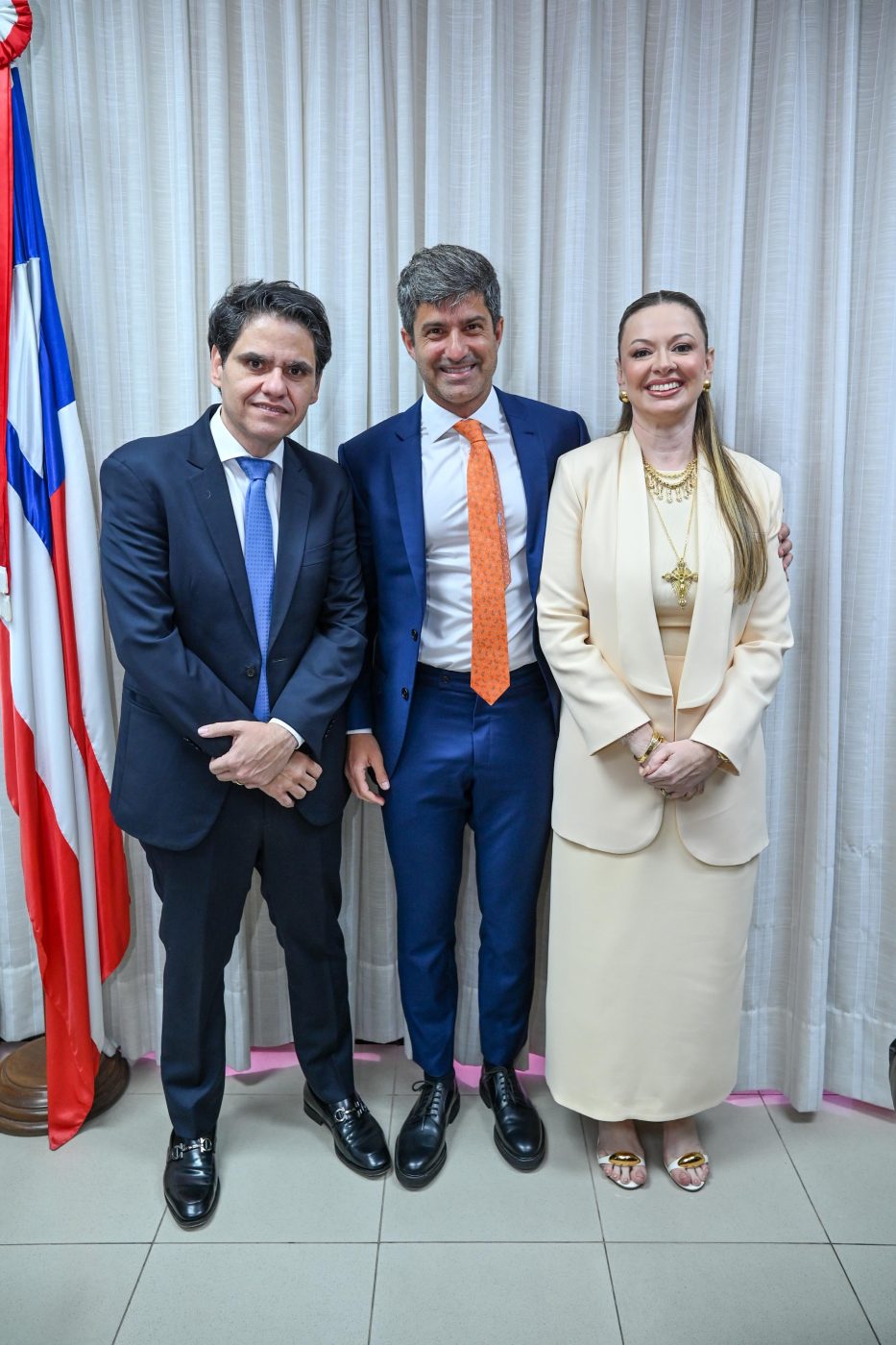 Bruno Adry, Luís Eduardo Magalhães e Isabela Suarez